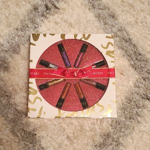 NWT Victoria Secret Holiday Fragrance Set